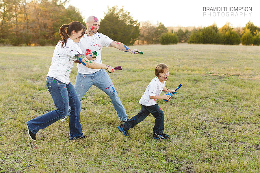 paint fight family photos