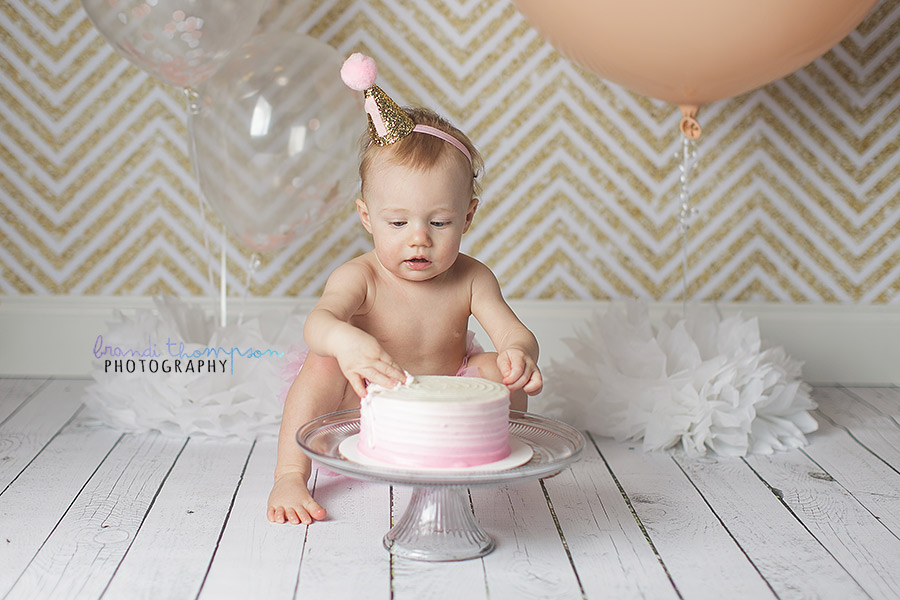 plano cake smash photography