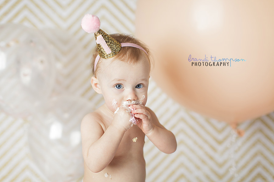 plano cake smash photography