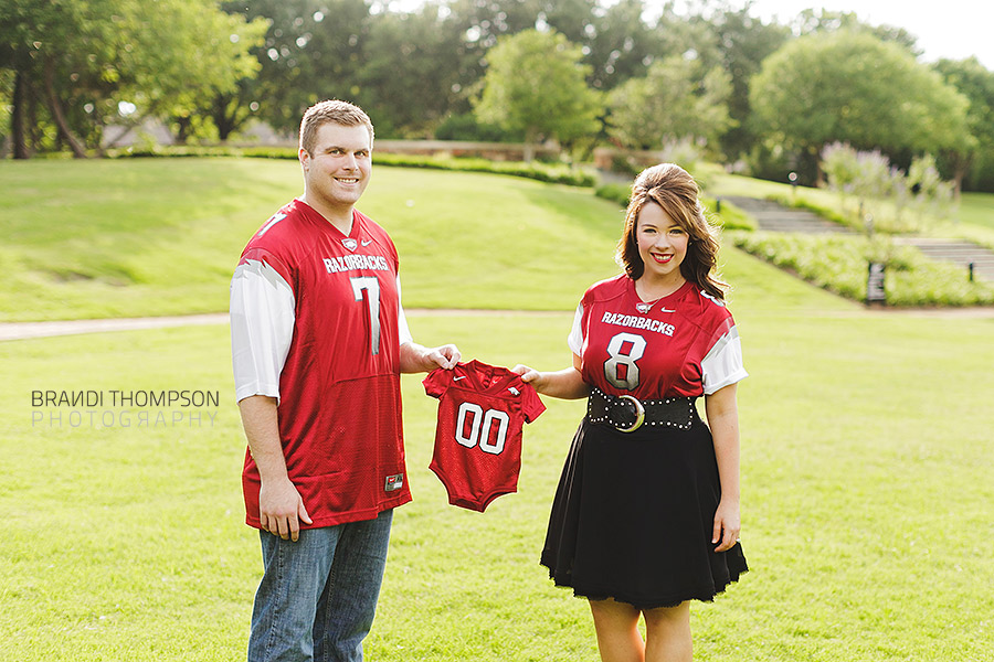 plano maternity photography, pregnancy reveal, razorbacks