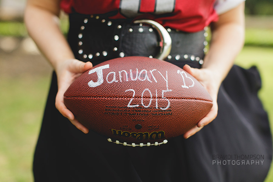 plano maternity photography, pregnancy reveal, razorbacks